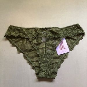 Savage X Fenty Floral Lace Cheeky Panties